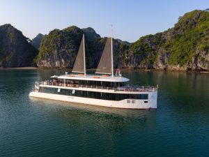 Jade Sails Cruise Halong day trip
