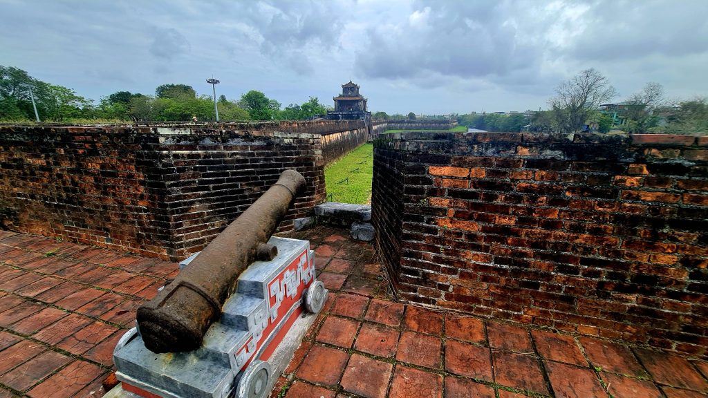 New View to Cua Ngan Gate - Walking route along the wall of Hue Citadel